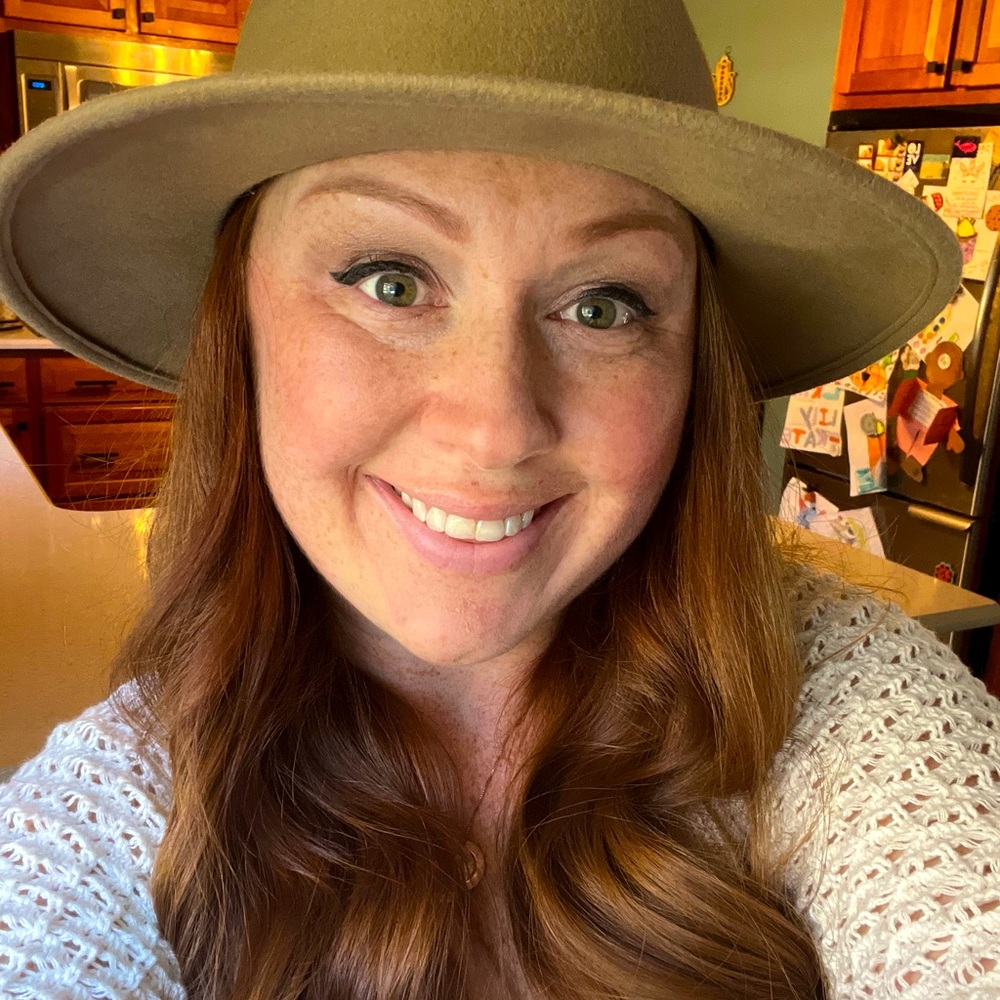 Meet your Posher, Kimberly